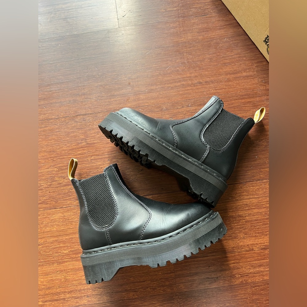 Dr Martens Vegan Leather booties